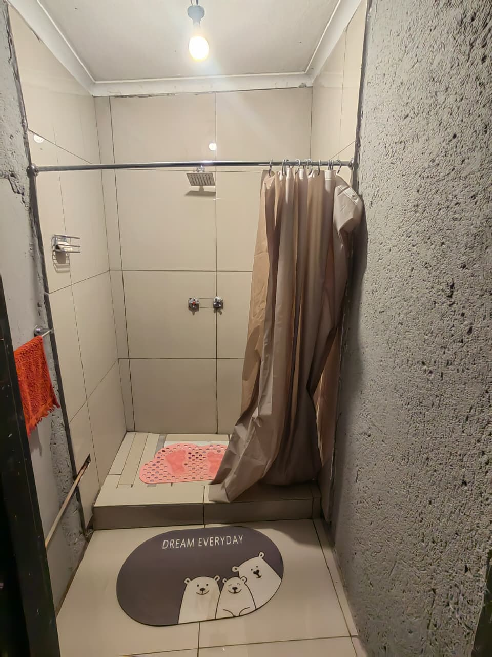 Facility shower area